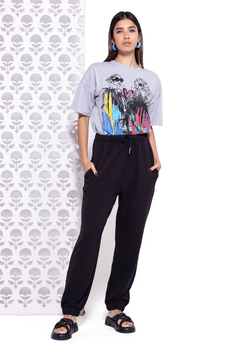 https://uk.khaadi.com/dw/image/v2/BJTG_PRD/on/demandware.static/-/Sites-khaadi-master-catalog/default/dw00b8ab15/images/hi-res/wcb24244y_black_1.jpg?sw=800&sh=1200