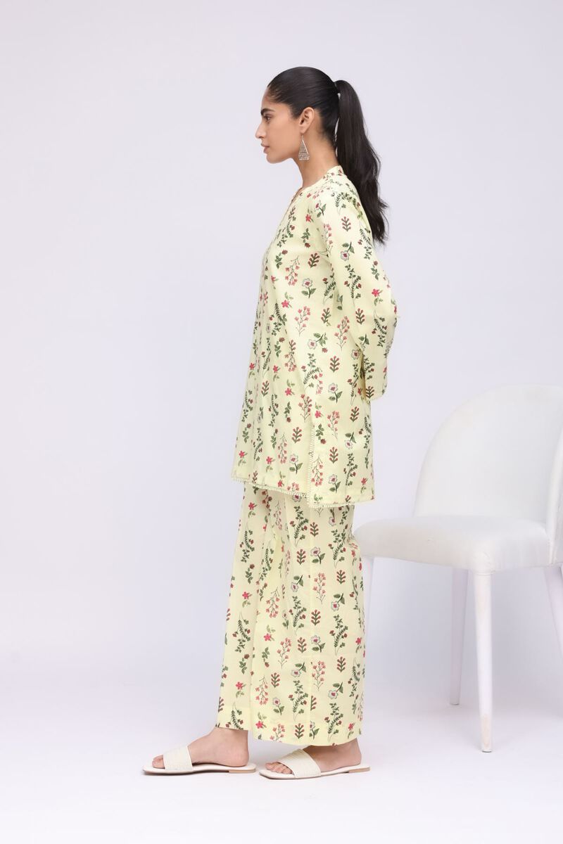 https://uk.khaadi.com/dw/image/v2/BJTG_PRD/on/demandware.static/-/Sites-khaadi-master-catalog/default/dw01c7cb2e/images/hi-res/25-04ex13-07ba_multi_1.jpg?sw=800&sh=1200