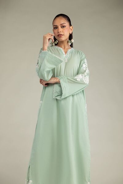 Embroidered | Cambric | Floral Cambric Kurta | GBP 40.00