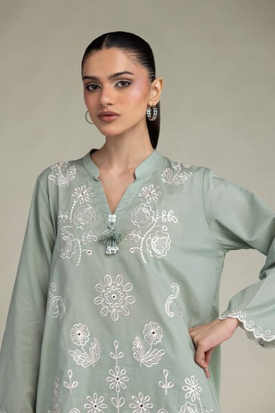 Embroidered | Cambric | Floral Cambric Kurta | GBP 40.00