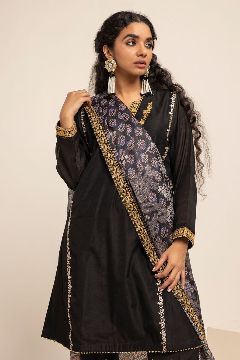  | Dupatta | Embroidered | null
