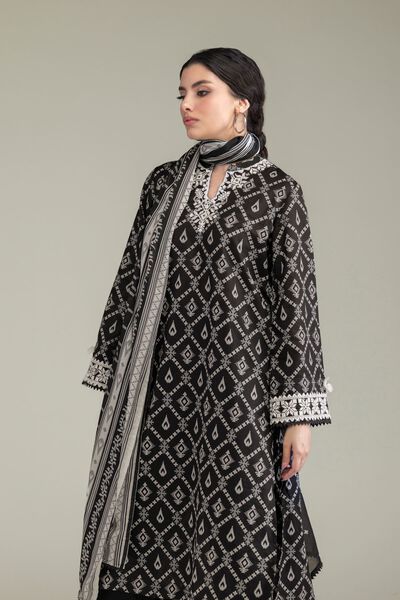Embroidered | Lawn | Black Lawn Kurta | GBP 25.00