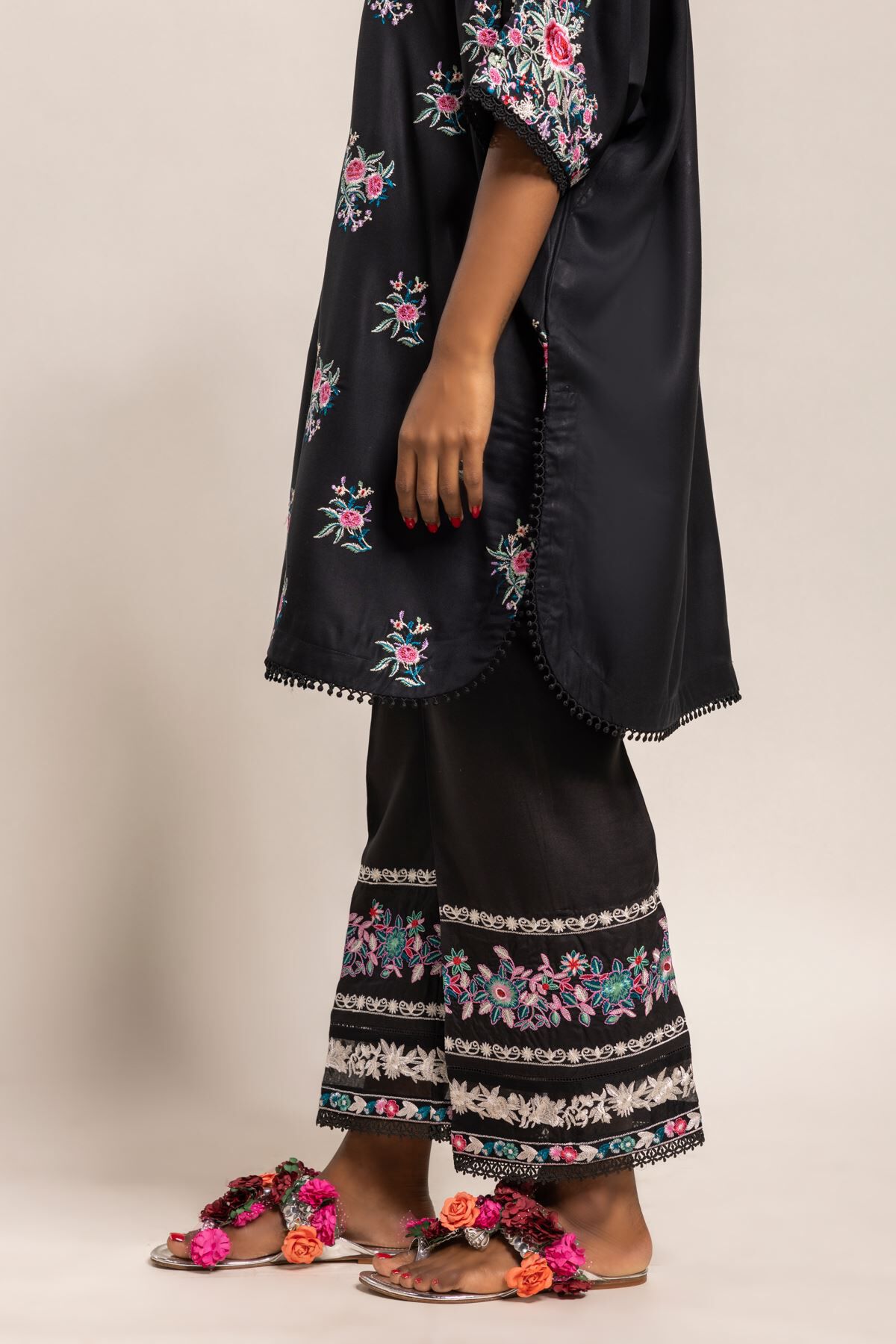 KHAADI KHAAS EMBROIDERED Trousers In Black Brand New 4000  PicClick UK