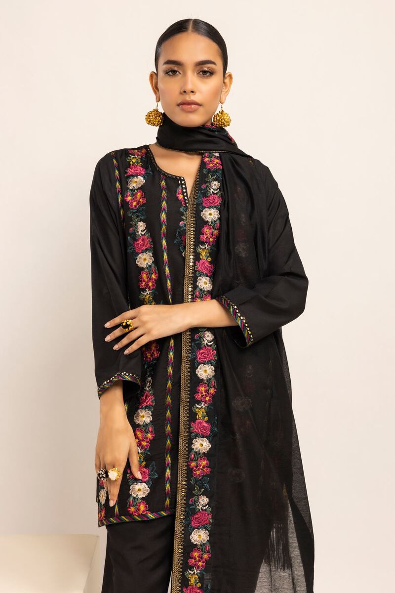  | Stole | Embroidered | null