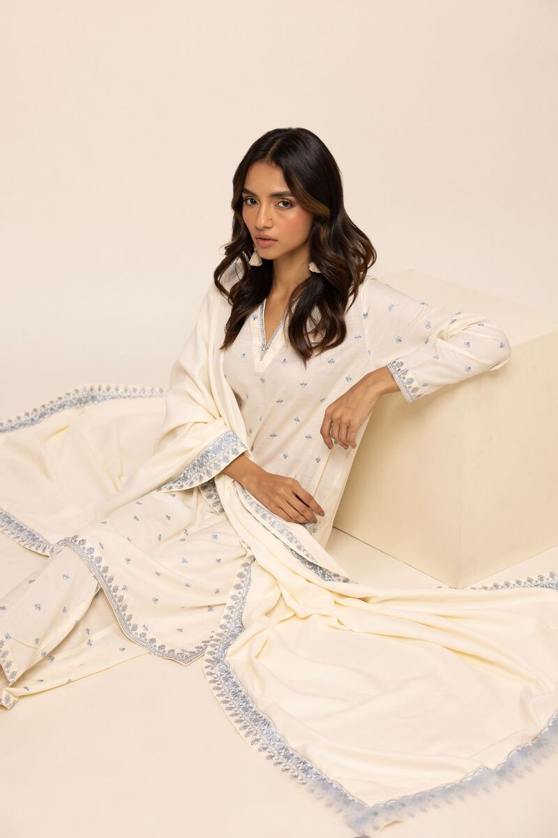  | Shawl | Embroidered | null