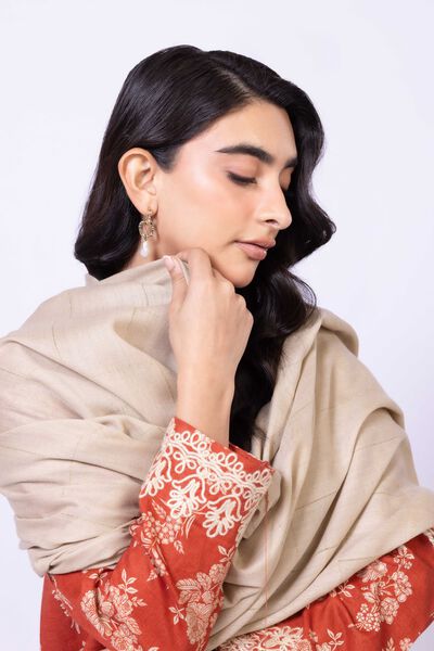 Dyed | Acrylic | Shawl | GBP 12.00