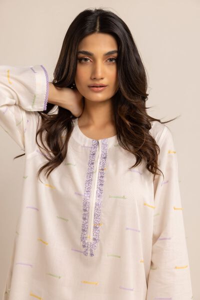 Kurta | Embroidered