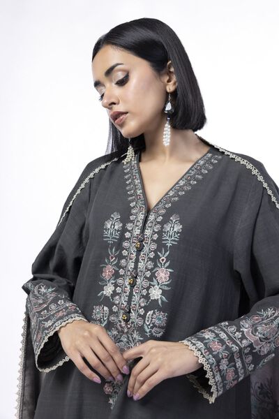 Embroidered | Khaddar | Fabrics 3 Piece | GBP 27.50