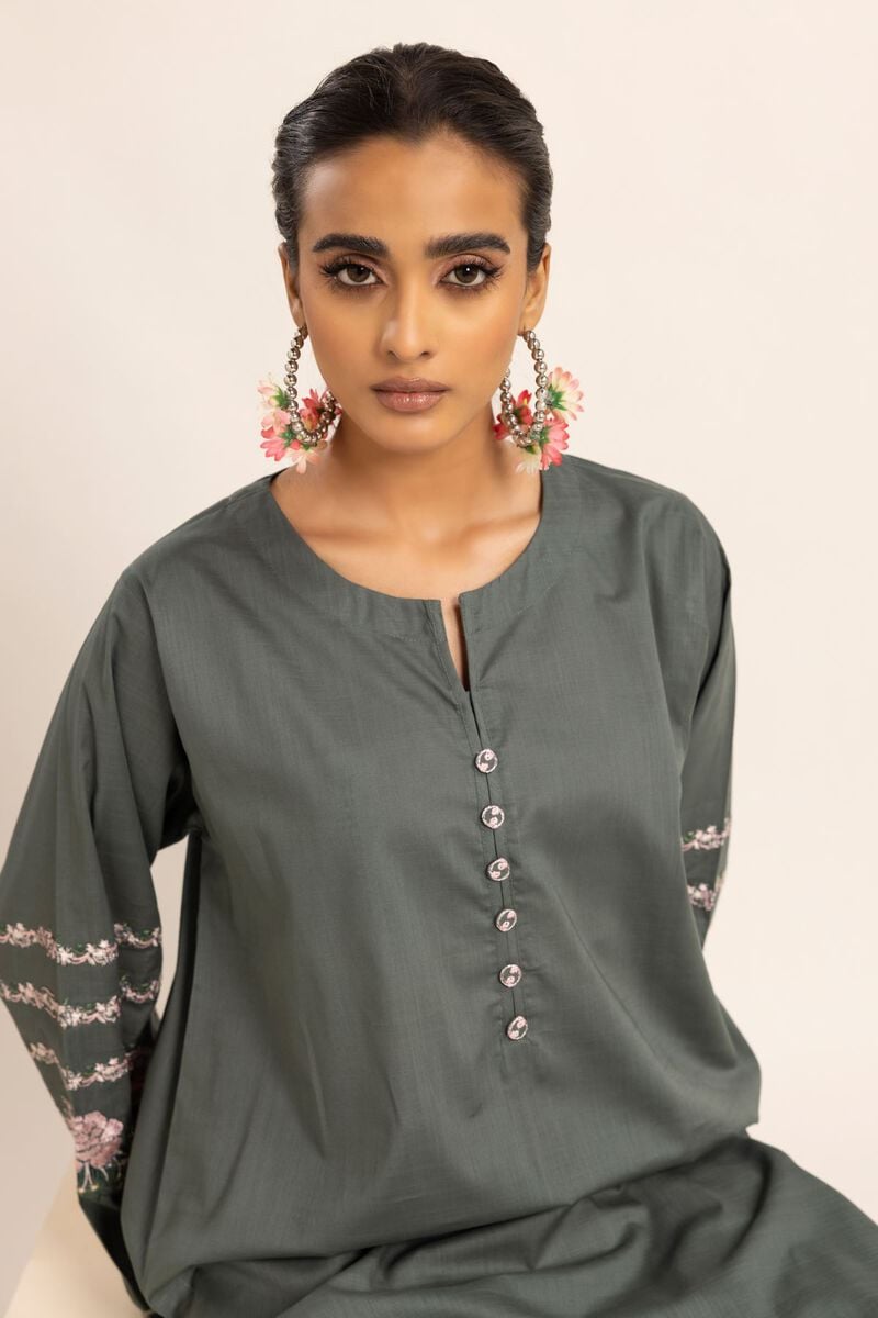 Buy Kurta | Embroidered | 7.20 GBP | 1001773797 | Khaadi United Kingdom