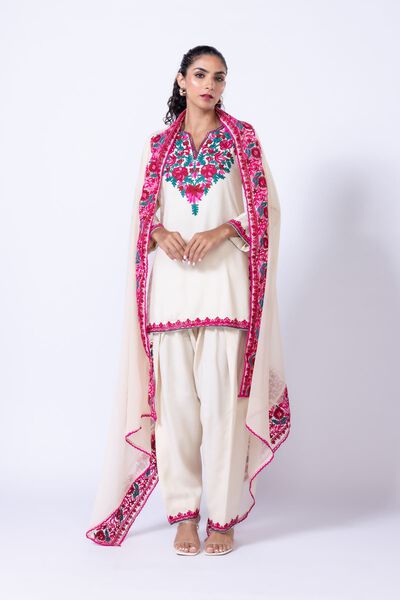  | Dupatta | Embroidered | GBP 25.00