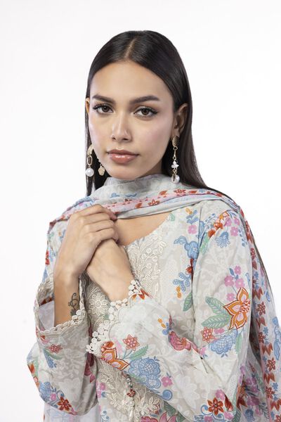 Embroidered | Lawn | Tailored 3 Piece | GBP 27.50