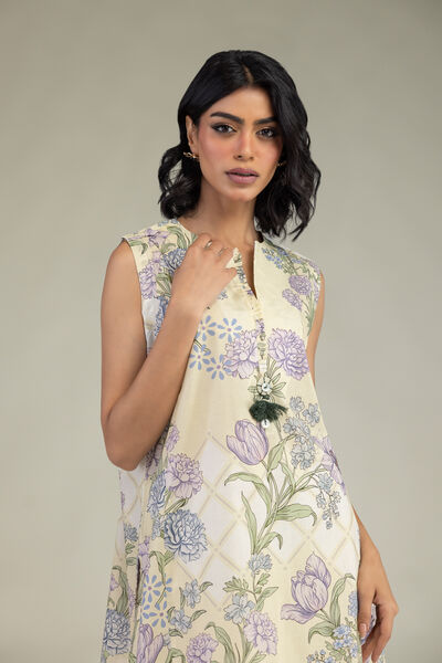 Embroidered | Cambric | Floral Sleeveless Kurta | GBP 21.00