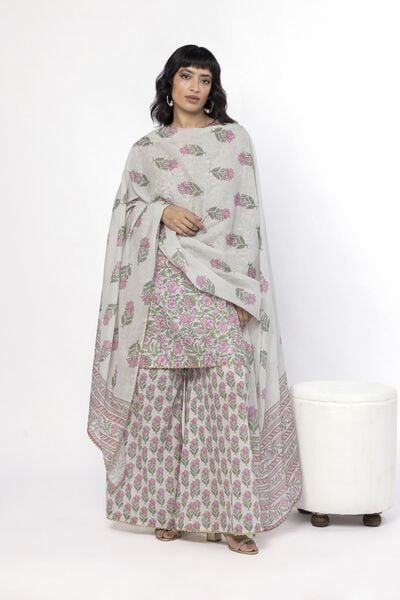 Printed | Lawn | Fabrics 3 Piece | GBP 15.00