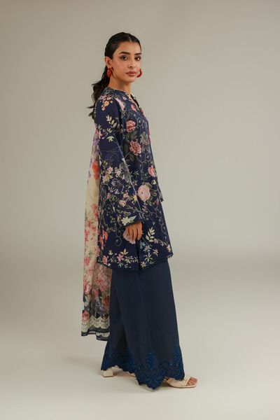 Embroidered | Lawn | Tailored 3-Piece Lawn | GBP 50.00