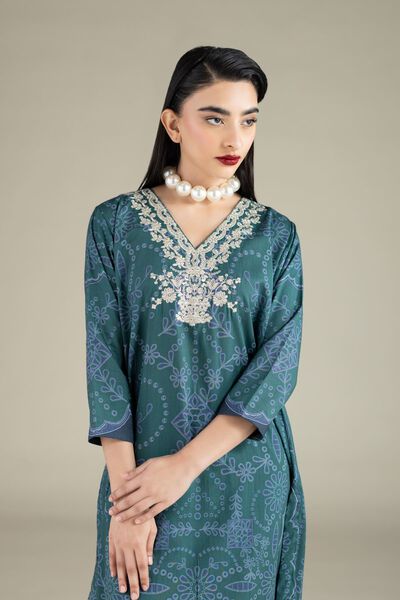 Embroidered | Raw Silk | Kurta | GBP 30.00