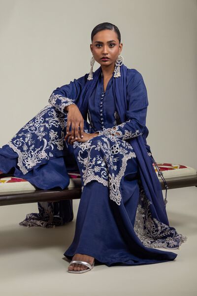 Raw Silk | 3-Piece Embroidered Suit | GBP 155.00