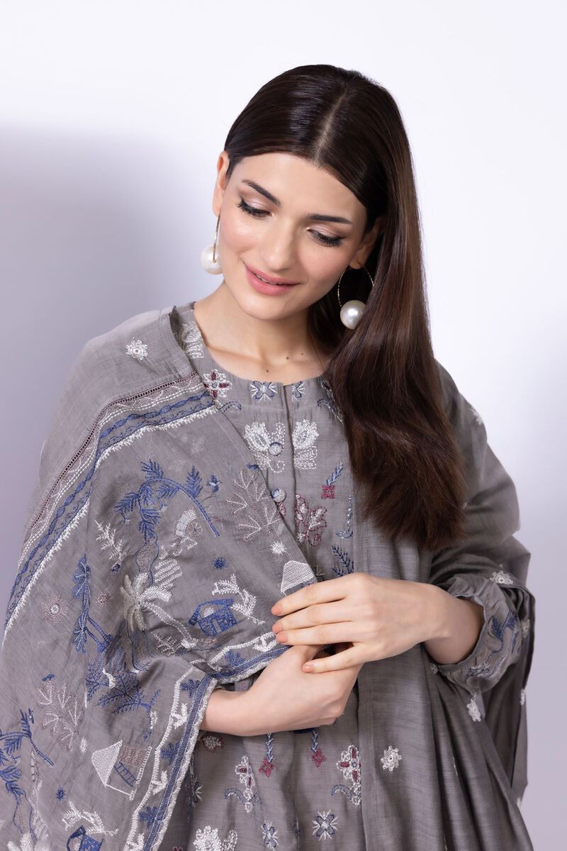 Embroidered | Paper Silk | Dupatta | GBP 25.00