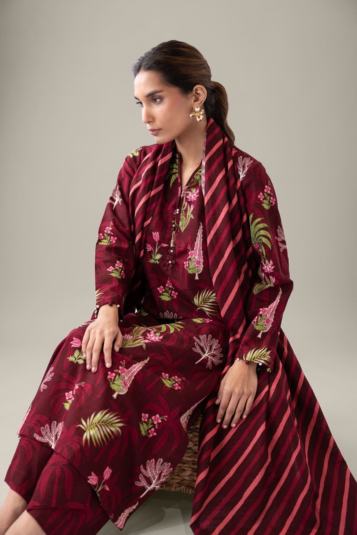 Buy Kurta | 6.00 GBP | 25-09-12E2-03TB-VG_MULTI | Khaadi United