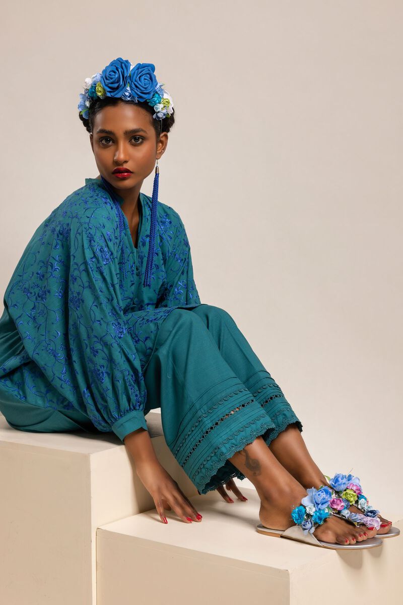  | Kurta | Embroidered | null