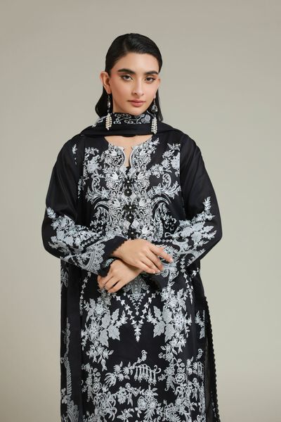 Embroidered | Lawn | Fabrics 3 Piece | GBP 40.00