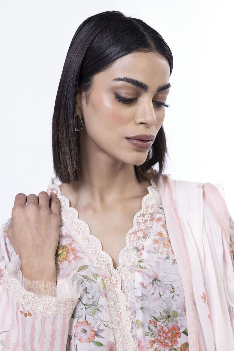 Embroidered | Lawn | Fabrics 3 Piece | null