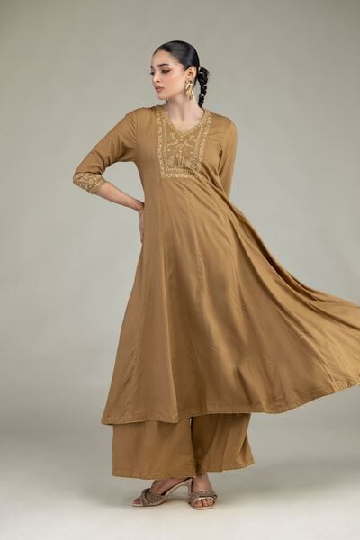 Embroidered | Raw Silk | V-Neck Silk Kurta | GBP 45.00