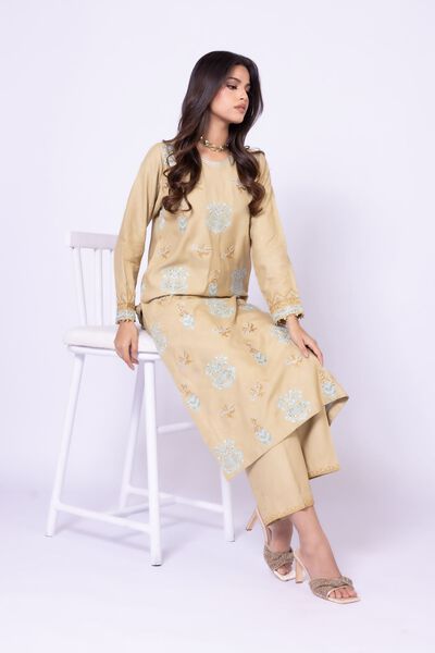 Embroidered | Raw Silk | Kurta | GBP 15.00