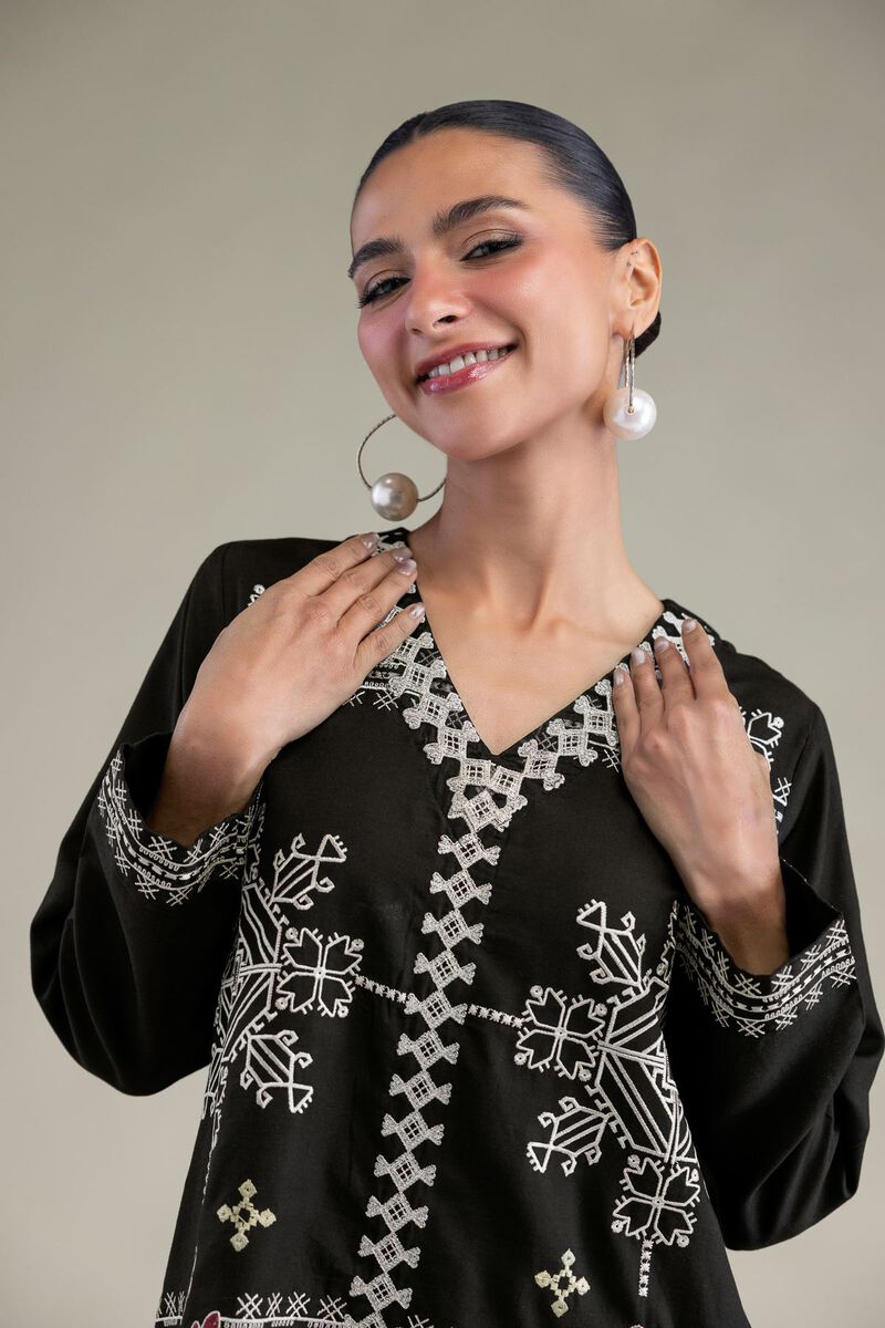Embroidered | Raw Silk | Black Floral Kurta | GBP 35.00