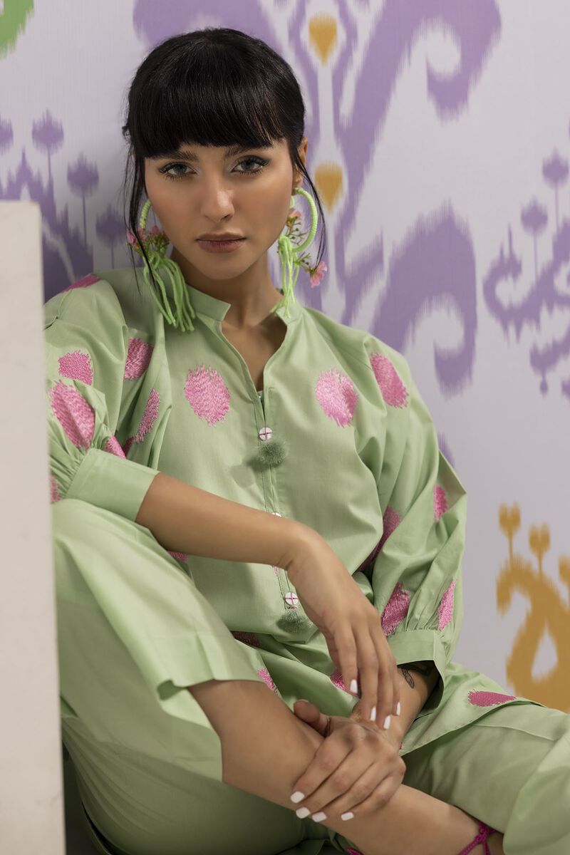  | Kurta | Embroidered | null