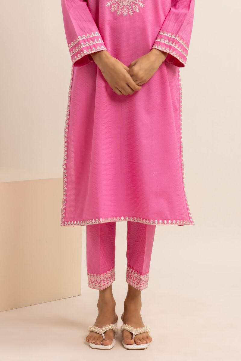  | Pants | Embroidered | null