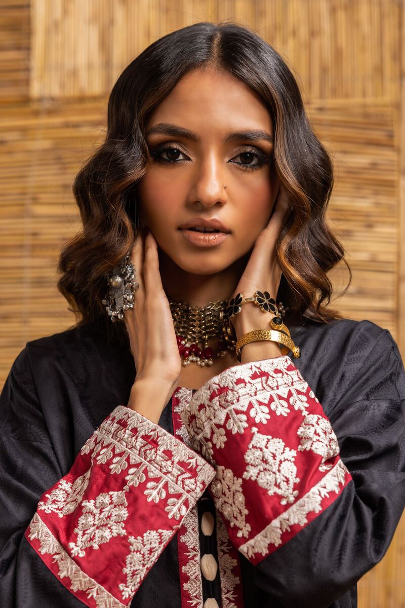  | Kurta | Embroidered | null