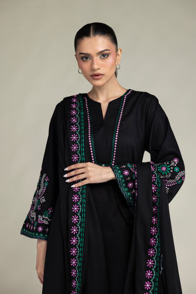 Embroidered | Lawn | Black Lawn Dupatta | GBP 30.00
