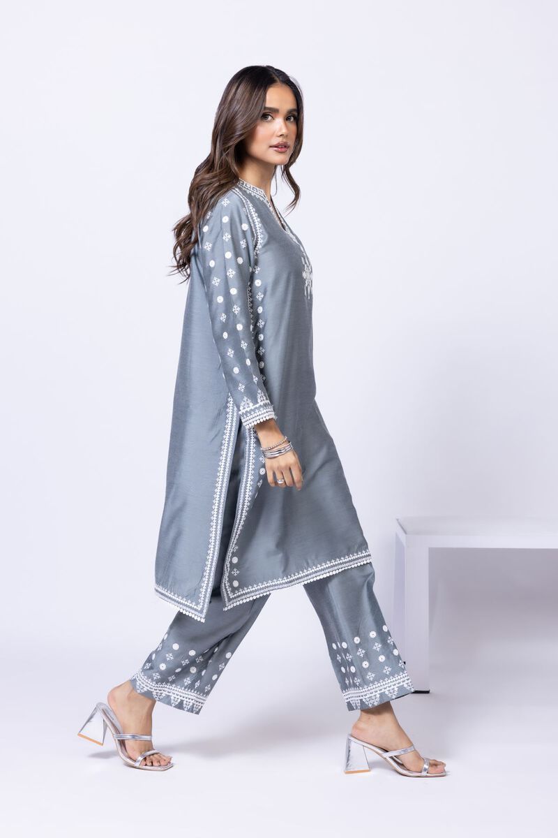 Embroidered | Raw Silk | Kurta | GBP 12.00