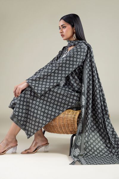 Embroidered | Lawn | Tailored 3-Piece Lawn | GBP 50.00