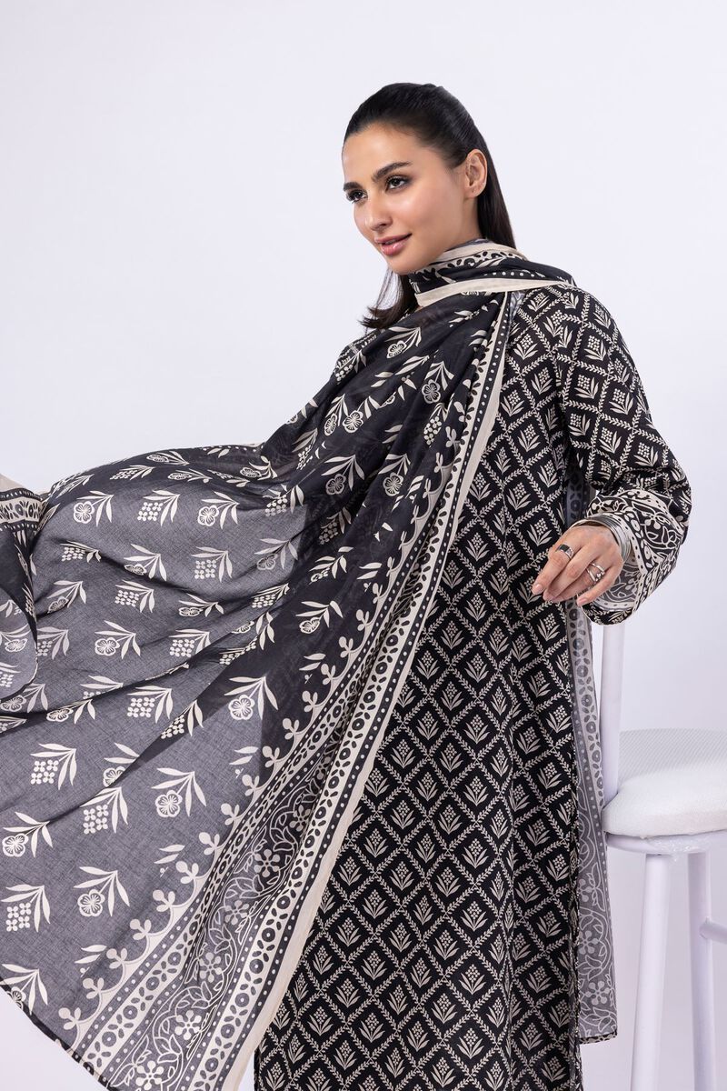 https://uk.khaadi.com/dw/image/v2/BJTG_PRD/on/demandware.static/-/Sites-khaadi-master-catalog/default/dw376c81a9/images/hi-res/25-04e43-07sa_multi_1.jpg?sw=800&sh=1200