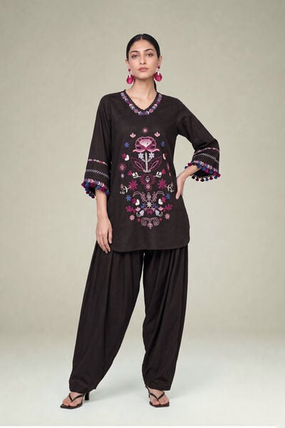 Embroidered | Cambric | Black Solid Pants | GBP 25.00
