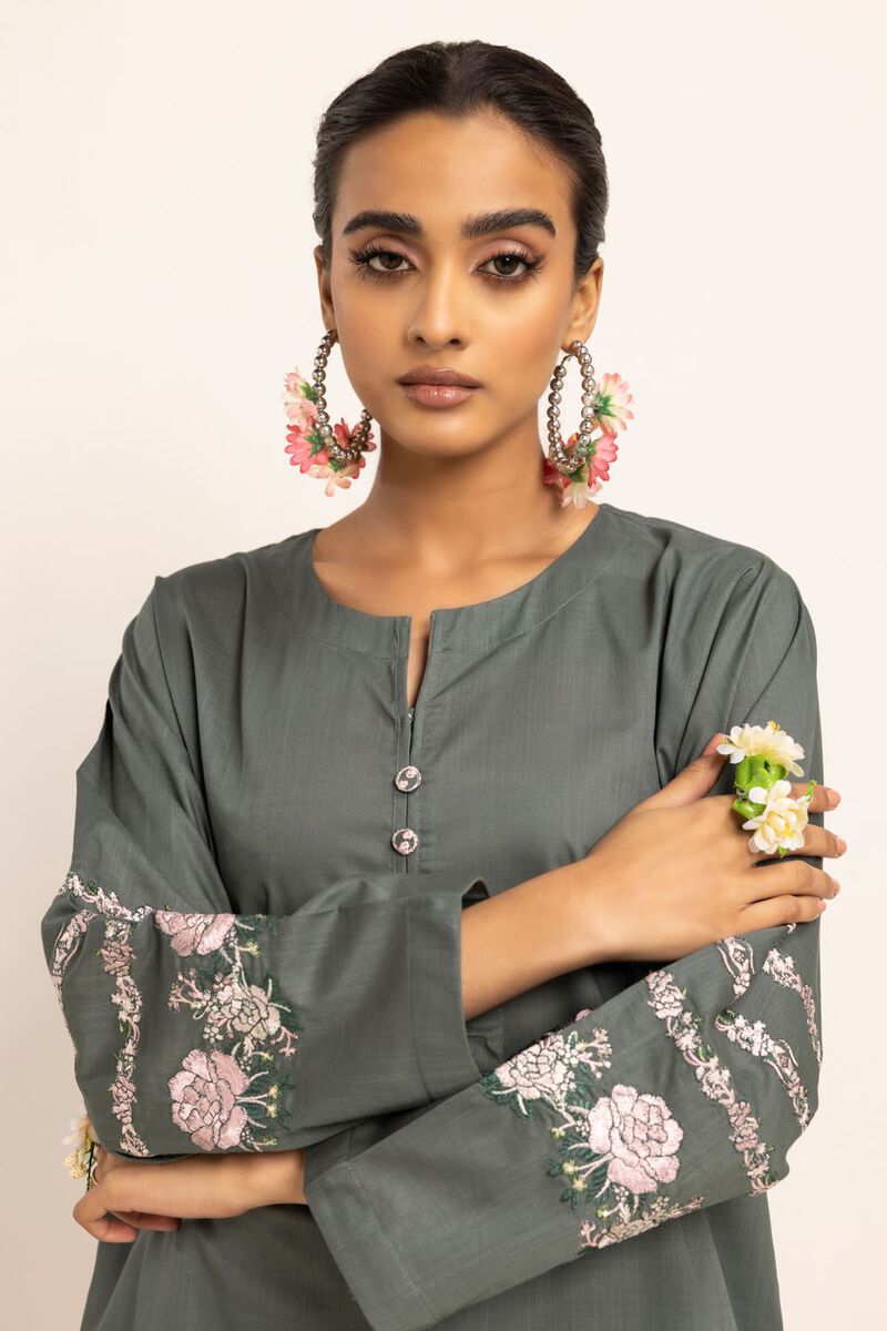  | Kurta | Embroidered | null