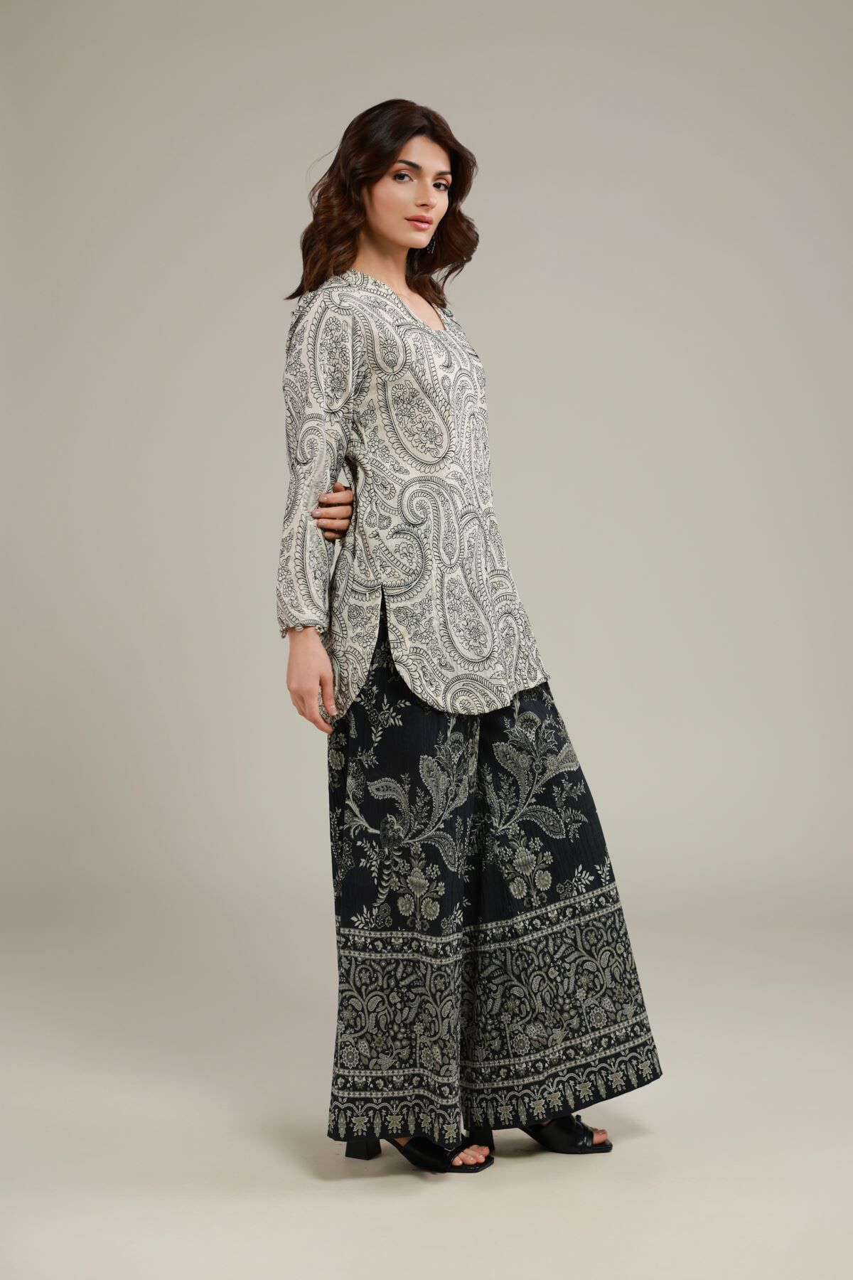Buy Paisley Wide-Fit Pants | 0.0 N/A | 25-09-10E2-06BA-VG_MULTI