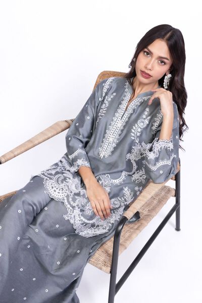 Embroidered | Raw Silk | Kurta | GBP 40.00
