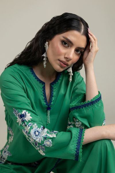 Embroidered | Cambric | Green Cambric Kurta | GBP 17.50