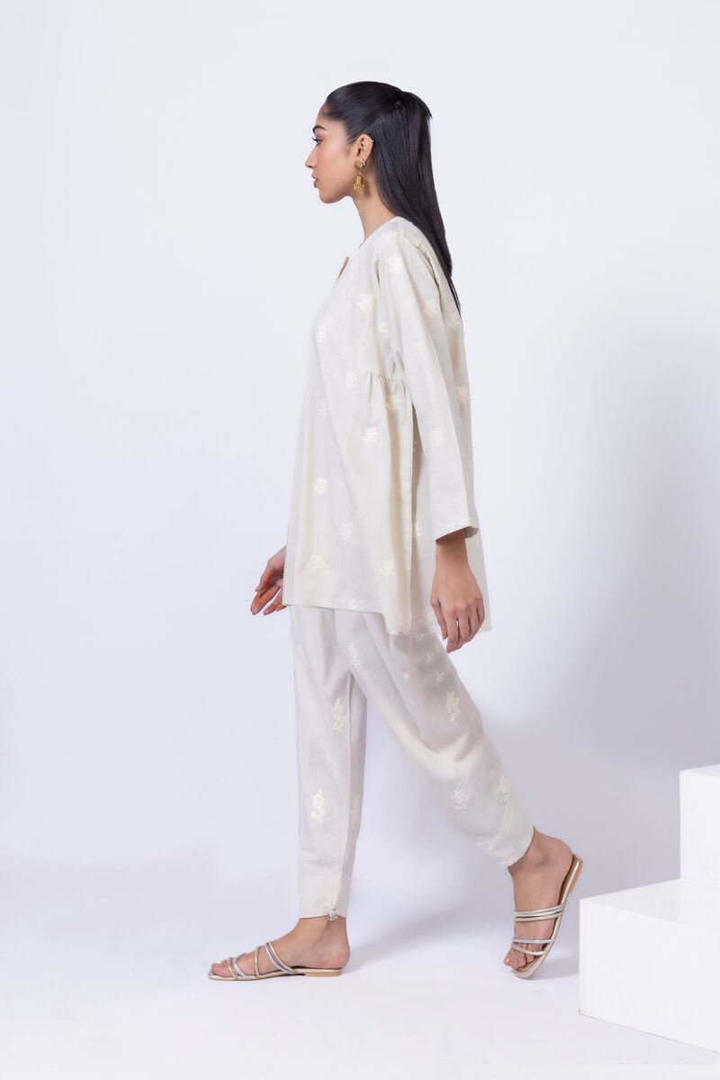 https://uk.khaadi.com/dw/image/v2/BJTG_PRD/on/demandware.static/-/Sites-khaadi-master-catalog/default/dw48a30d30/images/hi-res/24-12e08-06bb_multi_1.jpg?sw=800&sh=1200