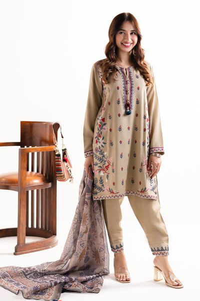 Kurta | Embroidered