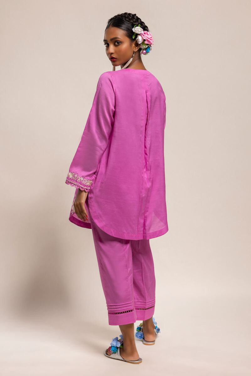  | Kurta | Embroidered | null