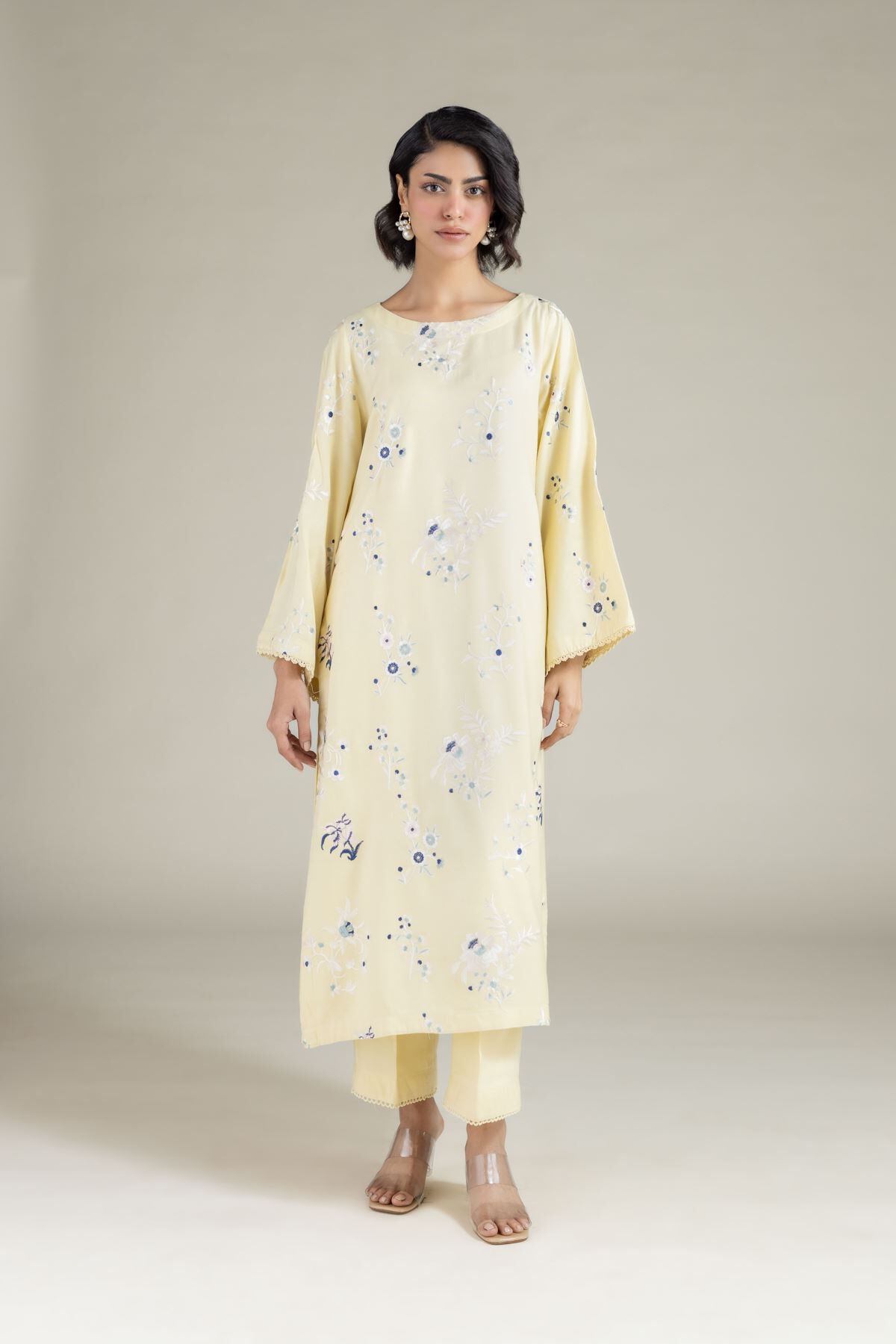 V TWELVE STAR EMBROIDERY PANTS サイズ0 ホワイト Buy Solid Straight Pants | 0.0 N/A | 25-10-11E12-01BA-VG_MULTI