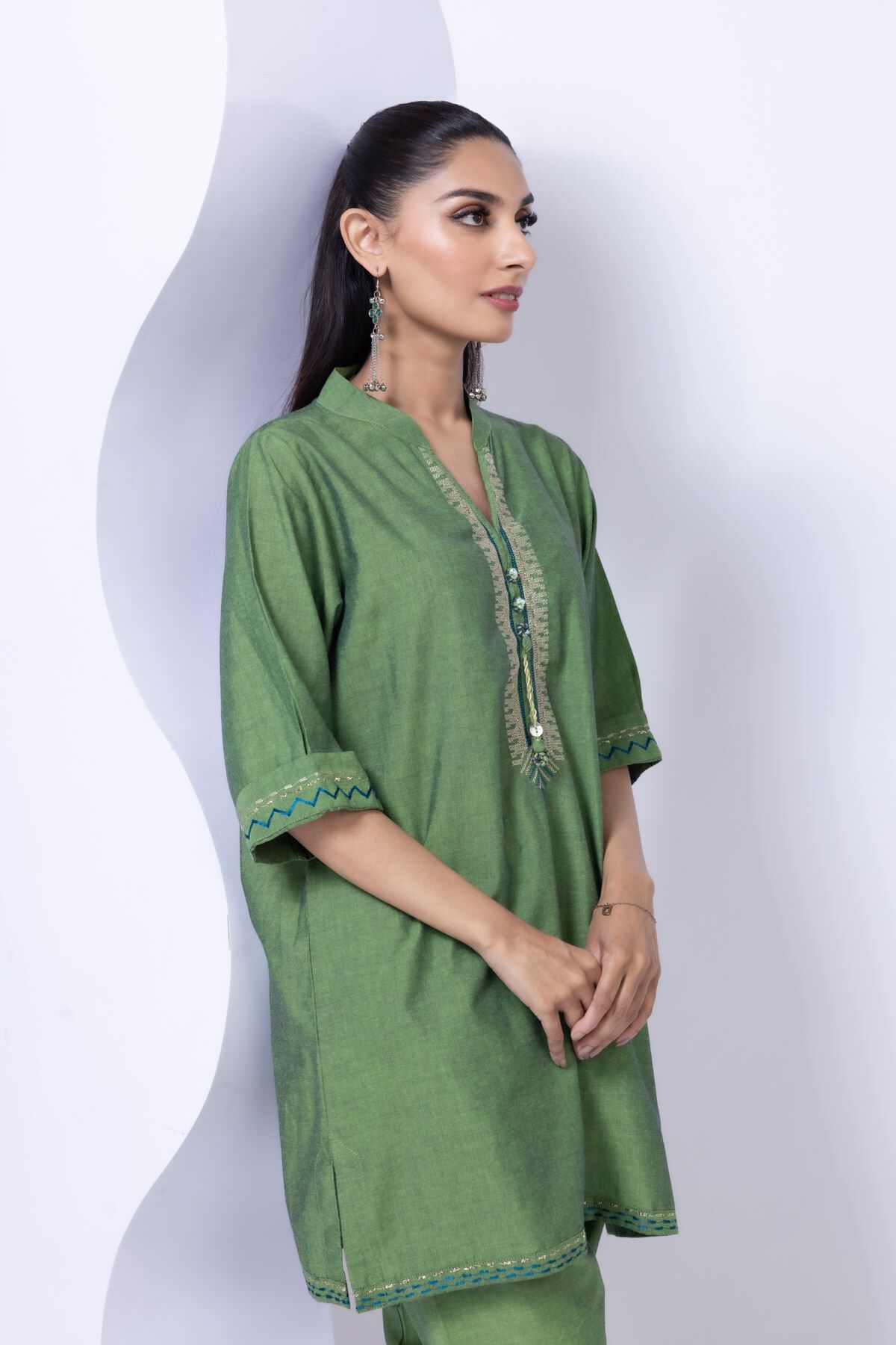 Buy Kurta | 7.50 GBP | 25-02E18-05TA-VG_MULTI | Khaadi United Kingdom