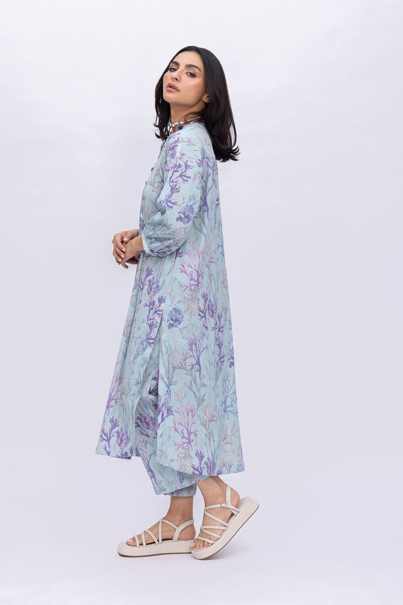 https://uk.khaadi.com/dw/image/v2/BJTG_PRD/on/demandware.static/-/Sites-khaadi-master-catalog/default/dw543a965d/images/hi-res/25-04e48-03bb_multi_1.jpg?sw=800&sh=1200