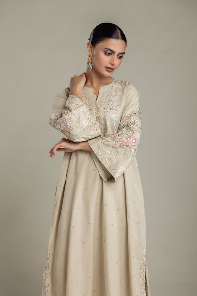 Embroidered | Raw Silk | Floral Beige Kurta | GBP 70.00