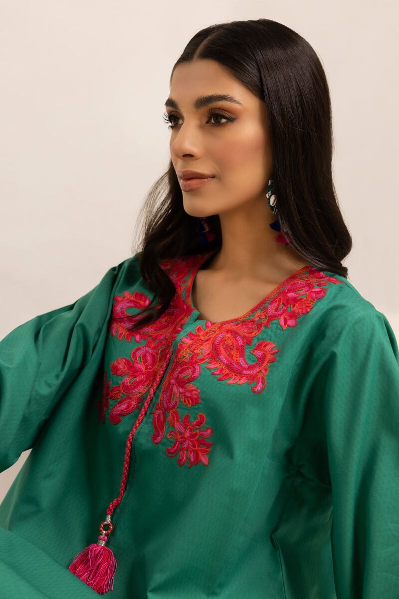  | Kurta | Embroidered | null