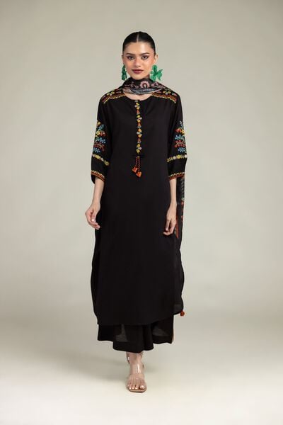 Embroidered | Raw Silk | Kurta | GBP 30.00