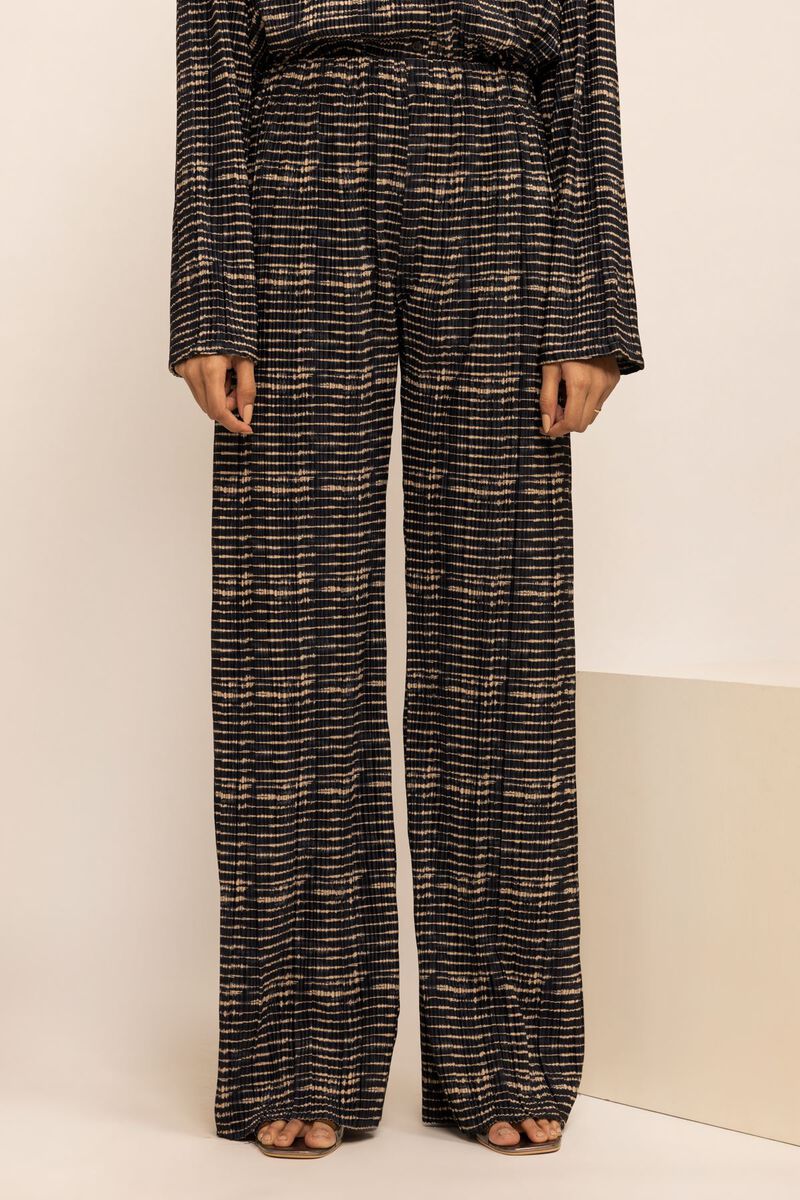 | Trousers | null
